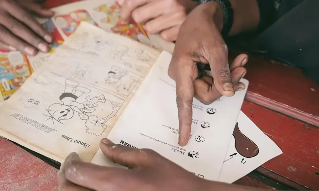 Satgas Yonif 509 Kostrad Gelar Kegiatan Belajar Bersama Anak-Anak Papua di Titik Kuat MambaInta (1)