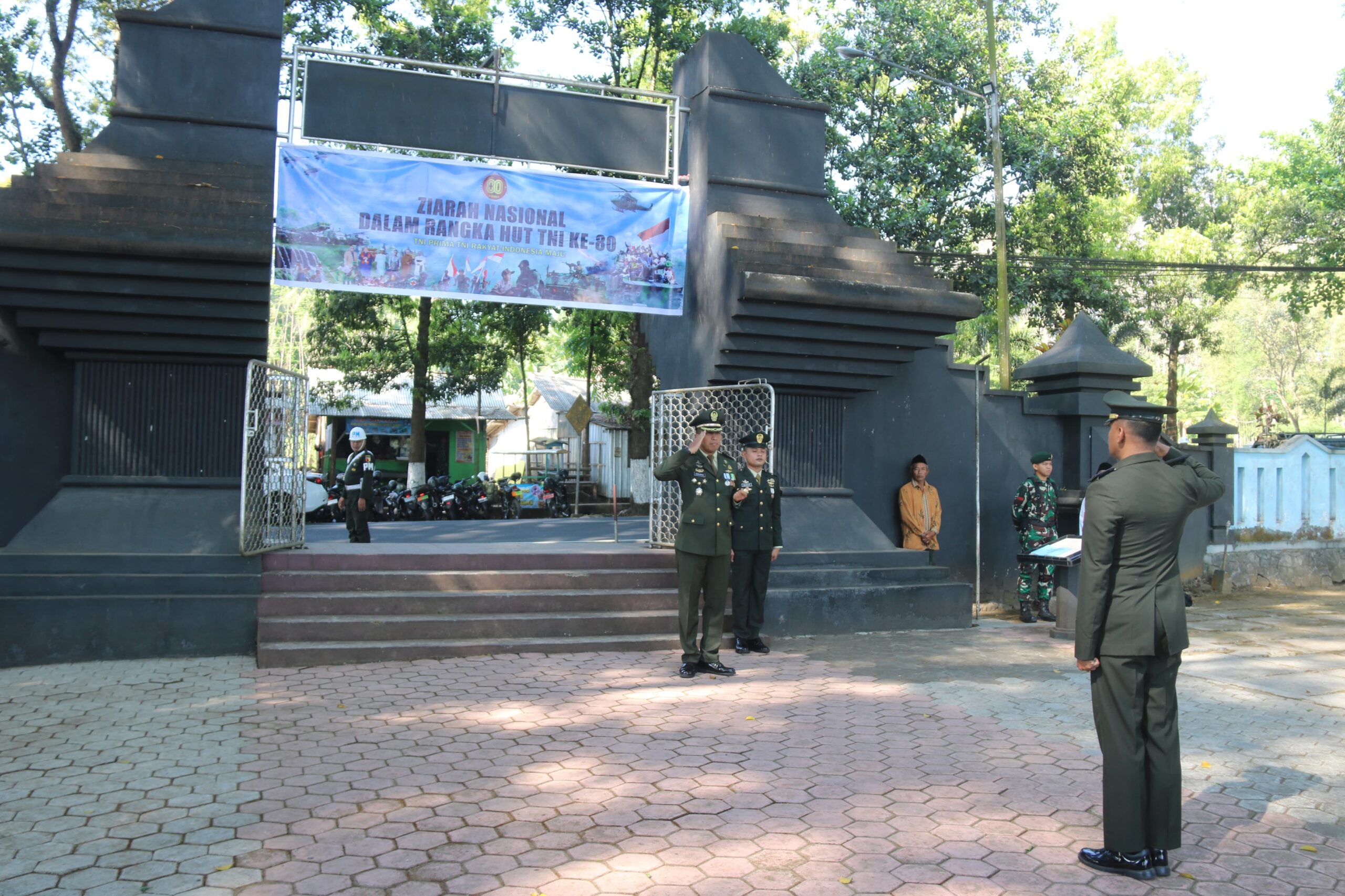 TNI-Polri dan Forkopimda Bondowoso Bersatu Gelar Ziarah Nasional HUT TNI ke-80